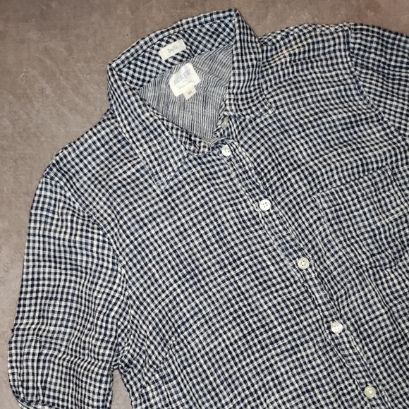 J. Crew | Boy Fit Gingham Long Sleeve Button Down Gauzy Shirt Size Medium - Picture 4 of 10